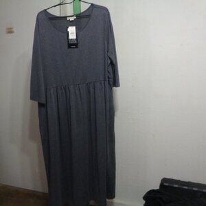 loralette dress maxi grey 22/24 Plus